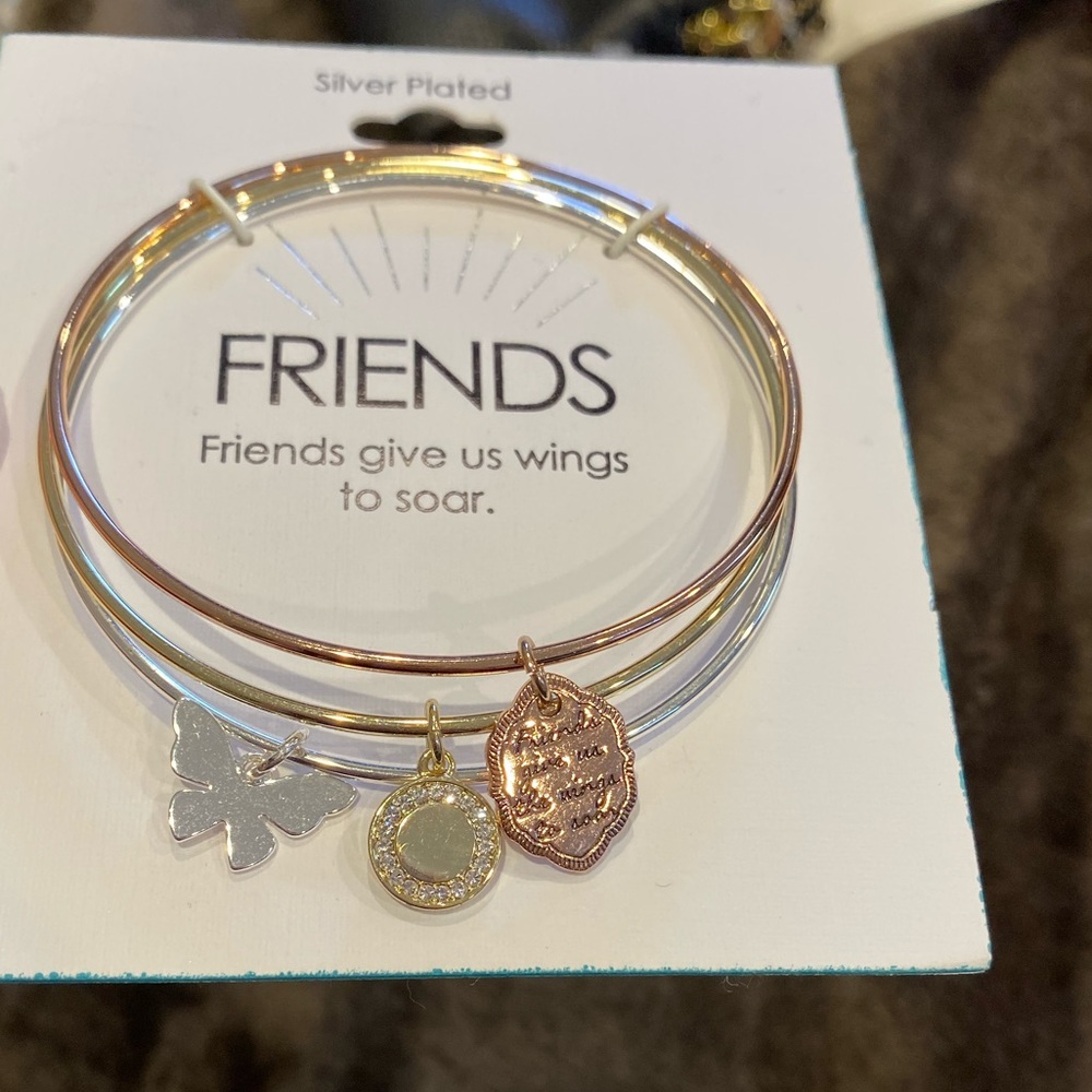 Set of 3 bracelets - new in packaging